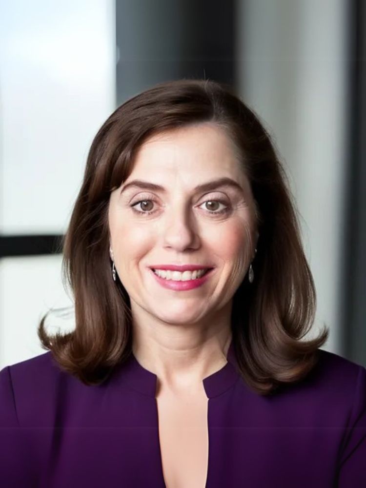 Julia Helm CIWDB